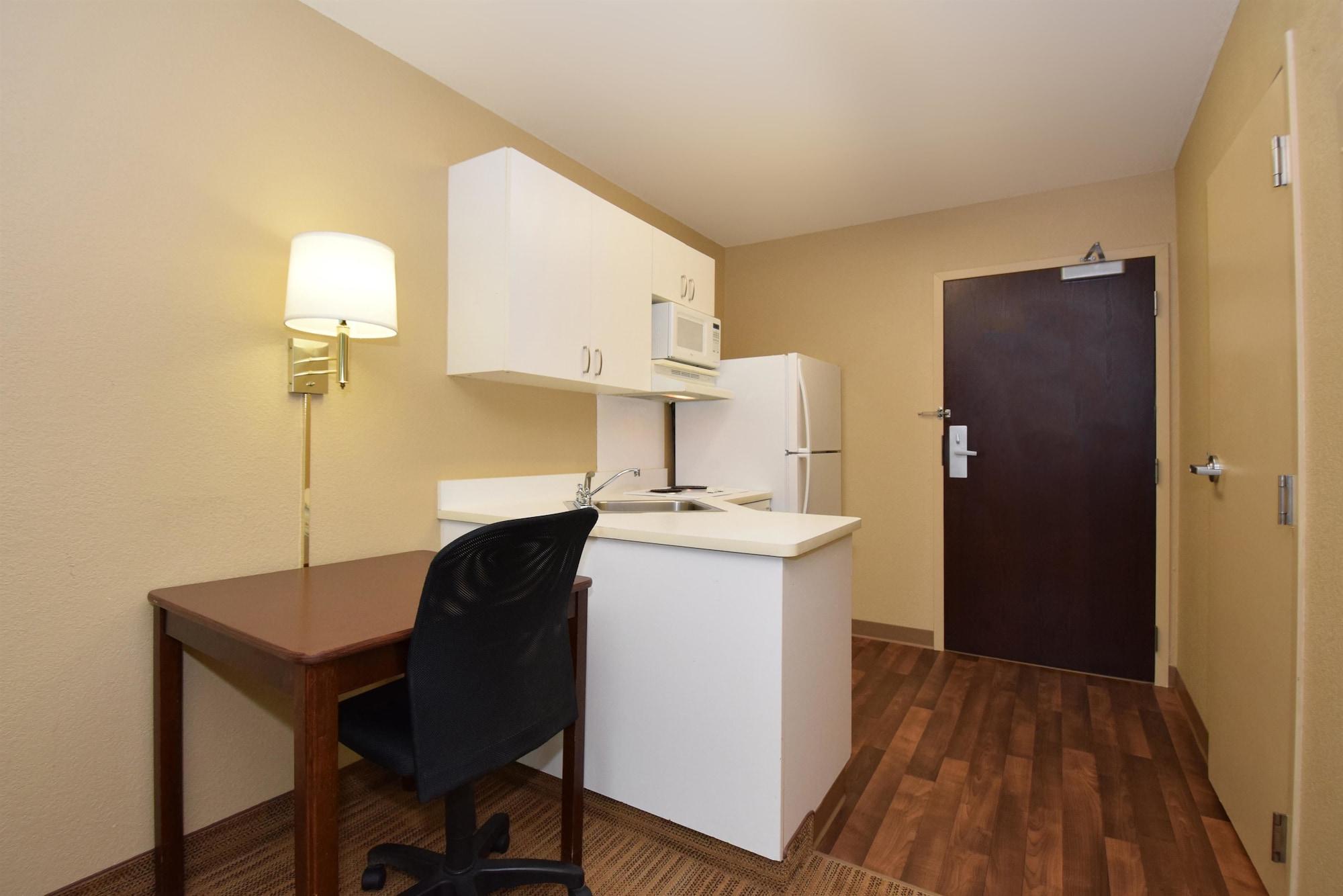 Extended Stay America Suites - Tampa - Airport - Spruce Street Exterior photo