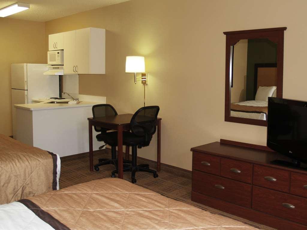 Extended Stay America Suites - Tampa - Airport - Spruce Street Room photo